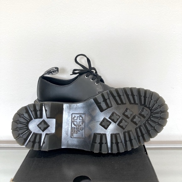 SOLD - Picture 3 of 8